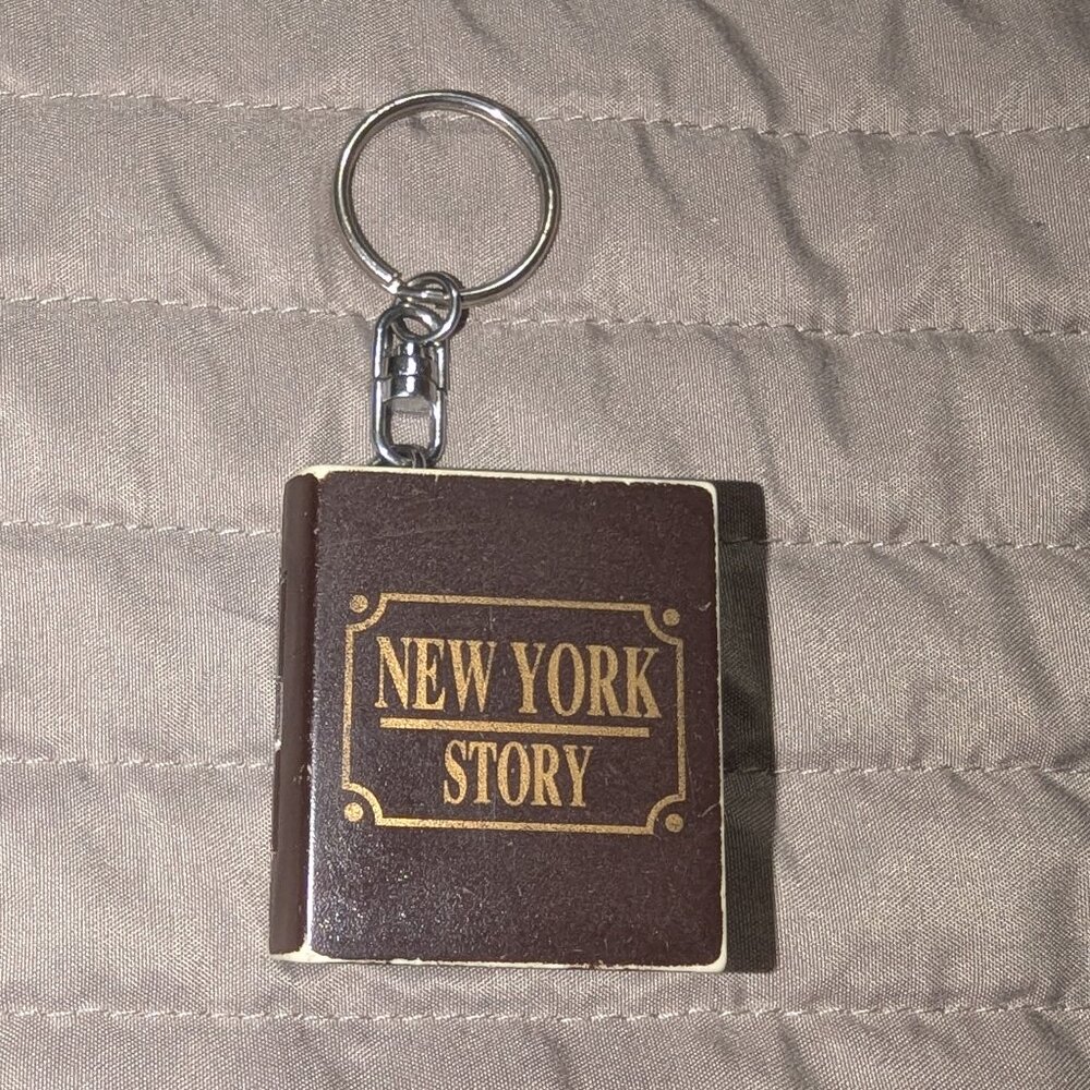 Rare Takara Manhattan New York Story Book Vintage Key Chain 5014